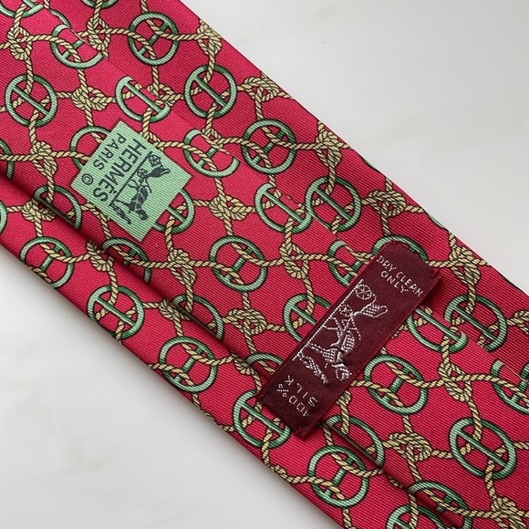 EUC Hermes 100% silk tie - Picture 3 of 3